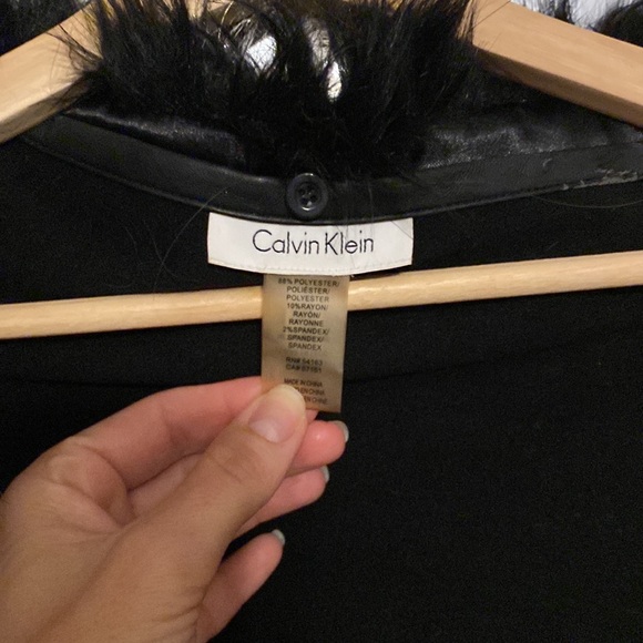 Unique Wool Shawl with leather trim. - Picture 2 of 3